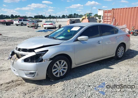 2015 Nissan Altima 2.5/2.5 S/2.5 Sl/2.5 Sv z USA, uszkodzony, nr VIN 1N4AL3AP8FC263035
